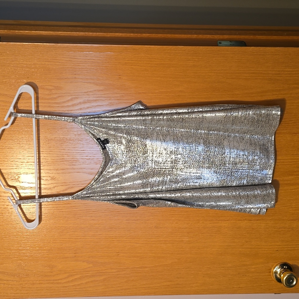 Silver flowy tank top